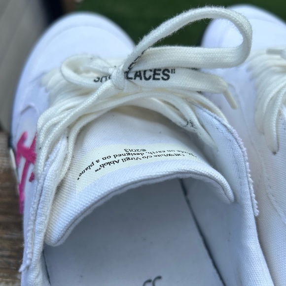 Off-White Sneakers Low Vulcanized Diagonal Print White and pink - Picture 8 of 11